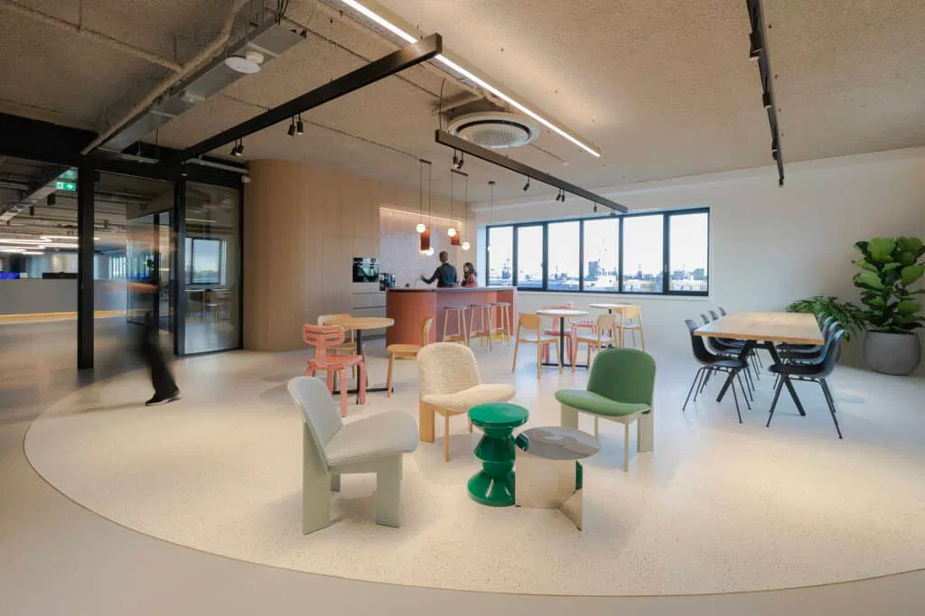 02-office-interior-count-studio-biek-9-LOWRES